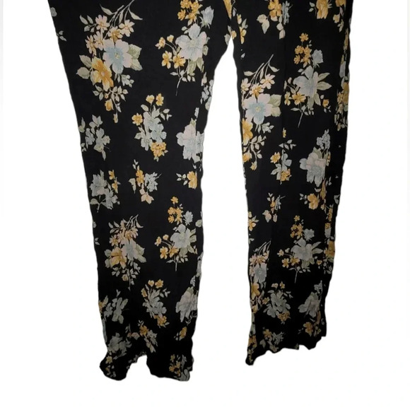 American Eagle Outfitters Jumpsuit Romper Floral Print - Picture 6 of 9